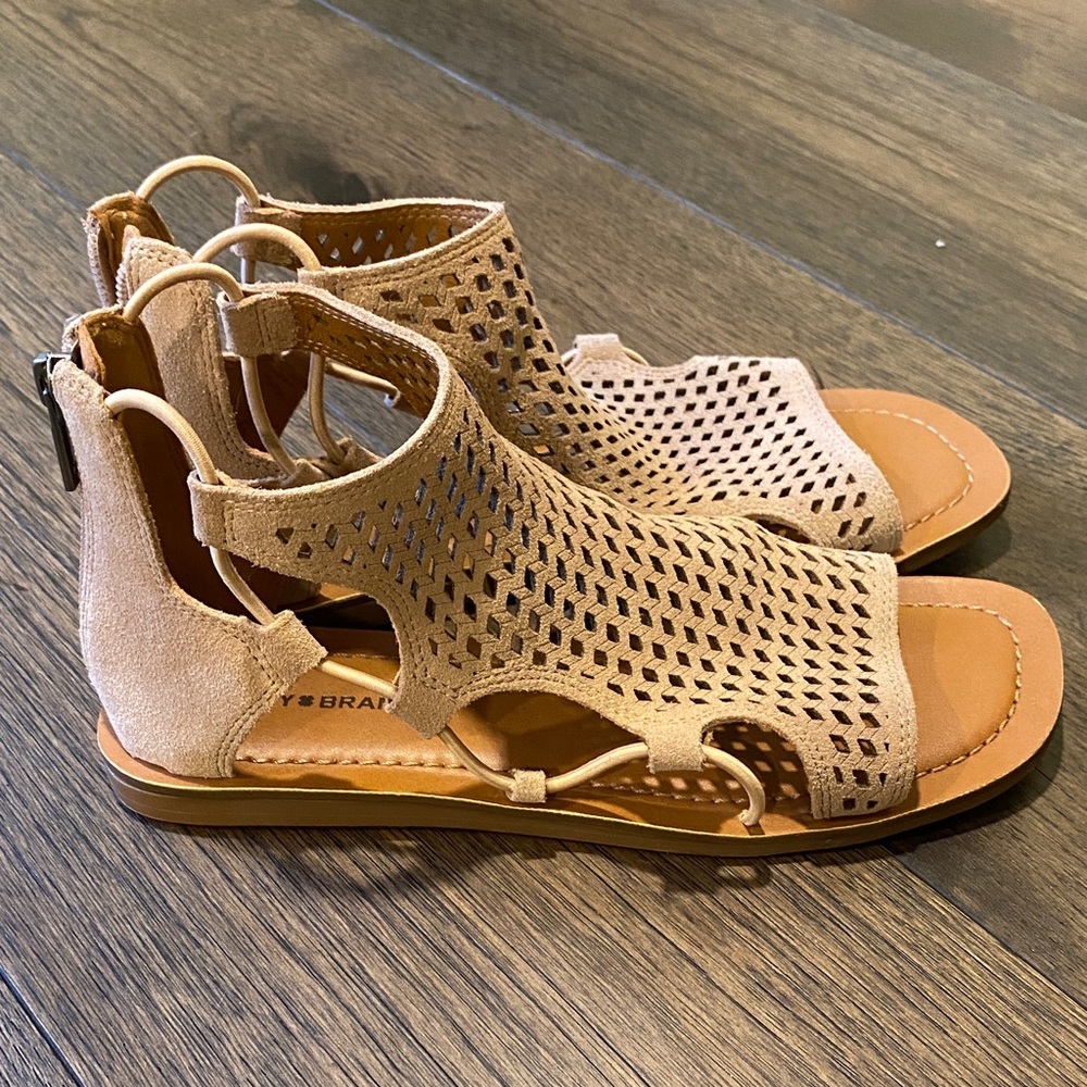 Lucky Brand Baldin Laser Cut Gladiator Tan Sandals